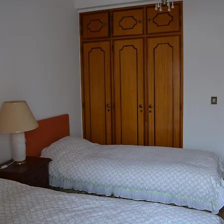 Apartament Dois Quartos דירה *